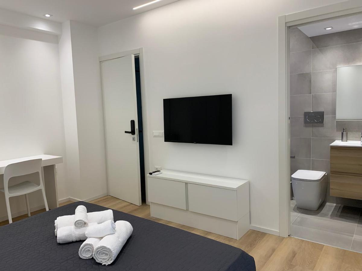 Abba Rooms Кальярі Екстер'єр фото