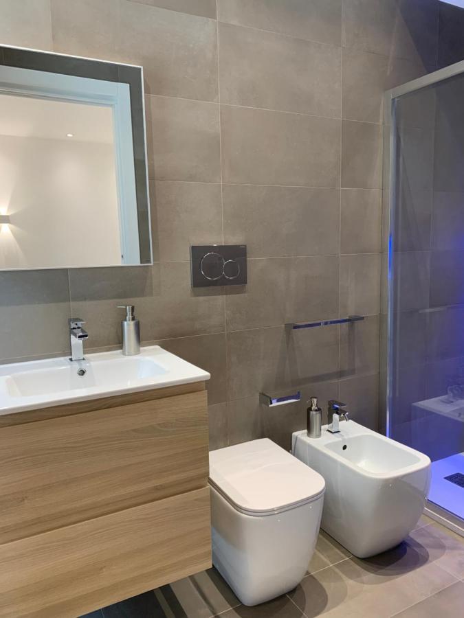 Abba Rooms Кальярі Екстер'єр фото